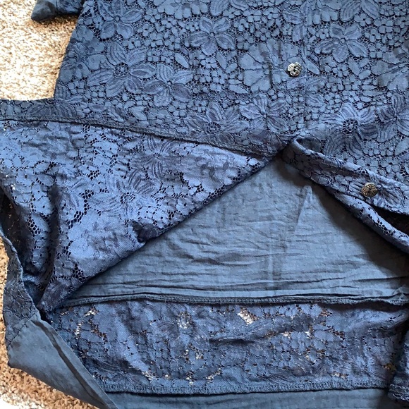 Pinokkio Button Back Navy Lace Blouse - Picture 6 of 8